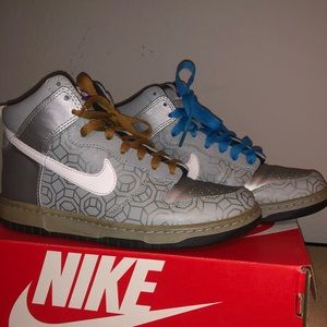 Nike Dunk High Gray Womens Size 8